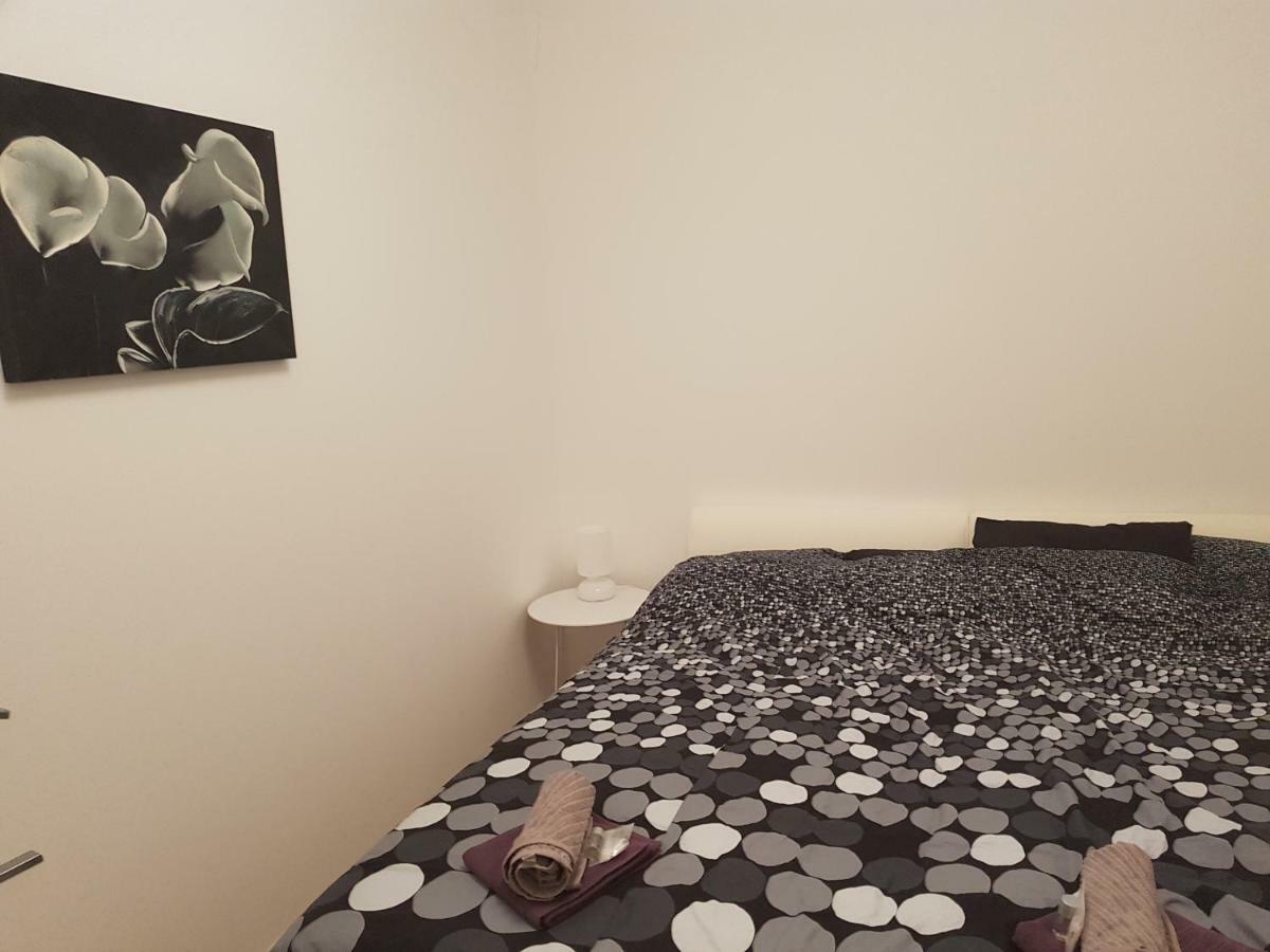 Apartman Kety Apartment ซาเกร็บ ภายนอก รูปภาพ