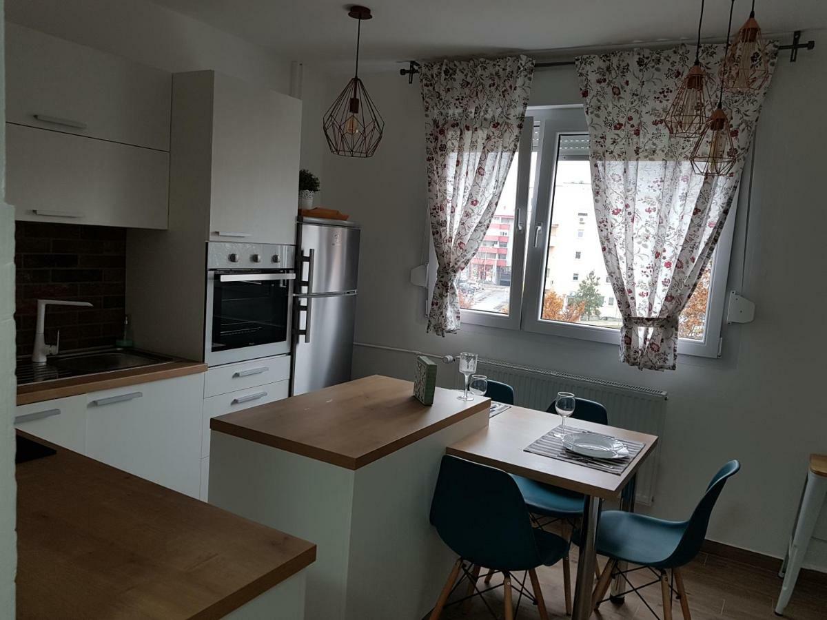 Apartman Kety Apartment ซาเกร็บ ภายนอก รูปภาพ