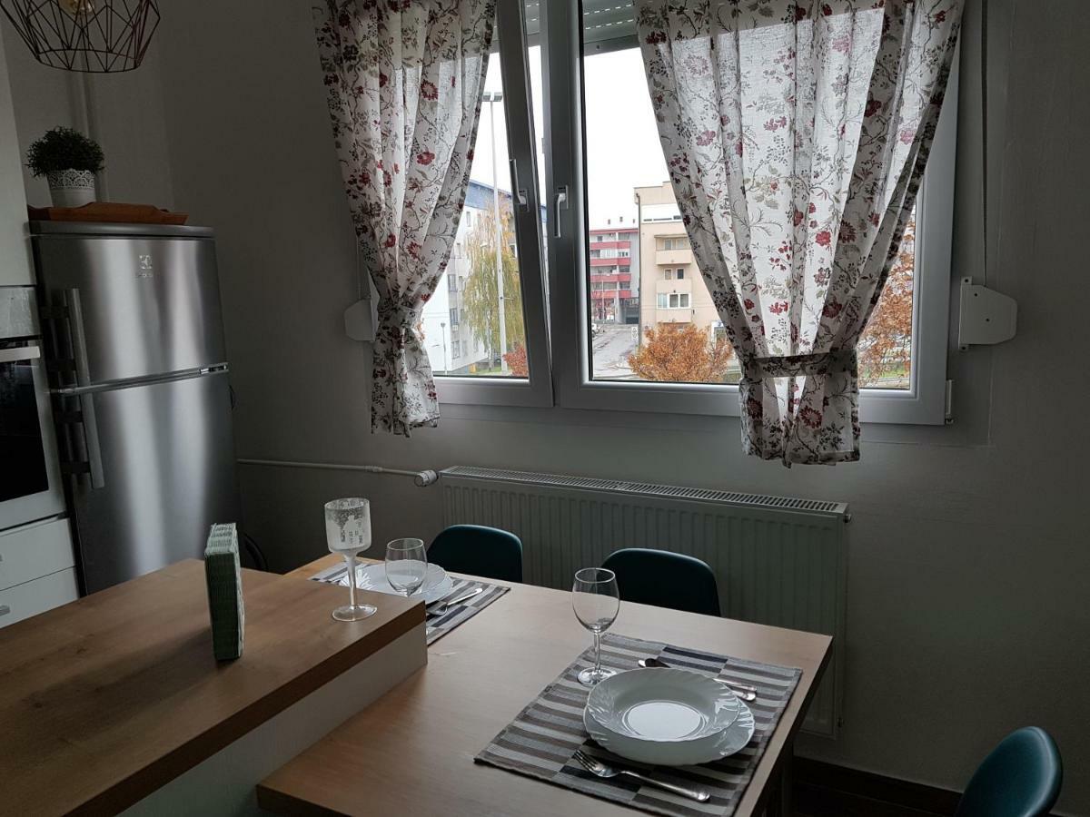 Apartman Kety Apartment ซาเกร็บ ภายนอก รูปภาพ